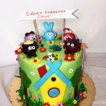 Торт детский, смешарики с фигурками любимых героев, заказать в Минске недорого.