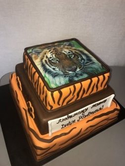 Торт трёхъярусный с тигром на фотопечати