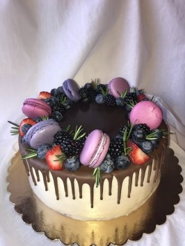 Торт домашний с лесными ягодами