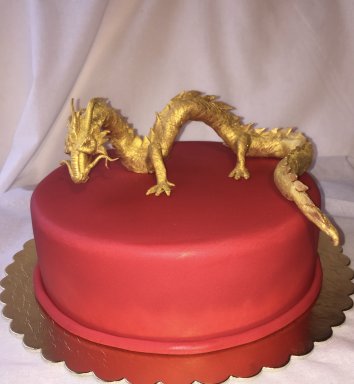 Торт подарочный с драконом