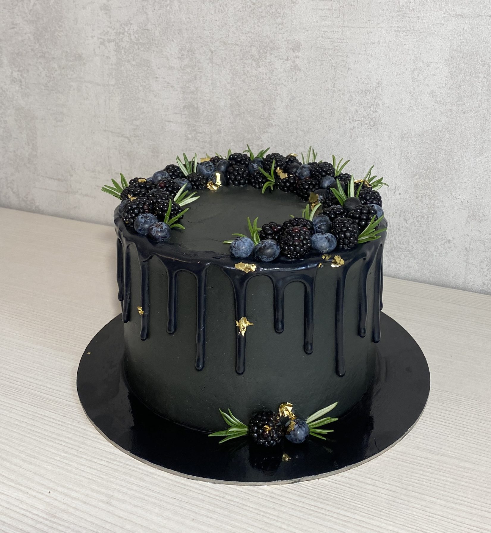 торт на день рождения